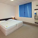 Paloma - In The Center Of The 3*