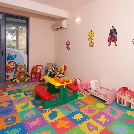 Paloma - In The Center Of The 3*