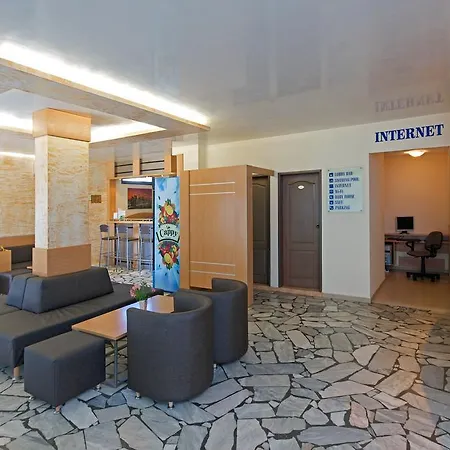 Paloma - In The Center Of The 3* סאני ביץ'