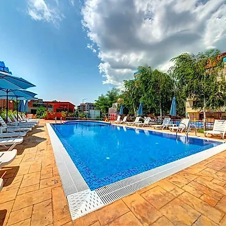 Hotel Paloma - In The Center Of The