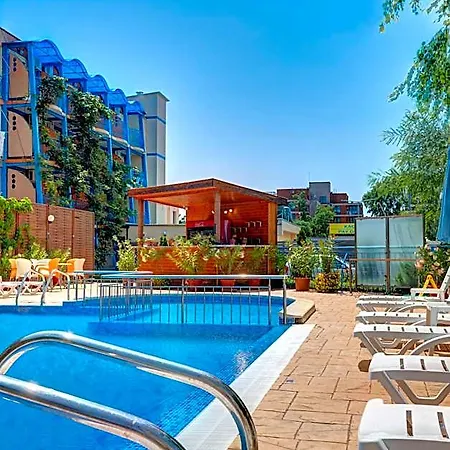 Paloma - In The Center Of The 3*