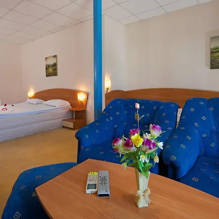 Paloma - In The Center Of The Napospart