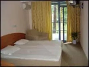 Paloma - In The Center Of The 3* Napospart