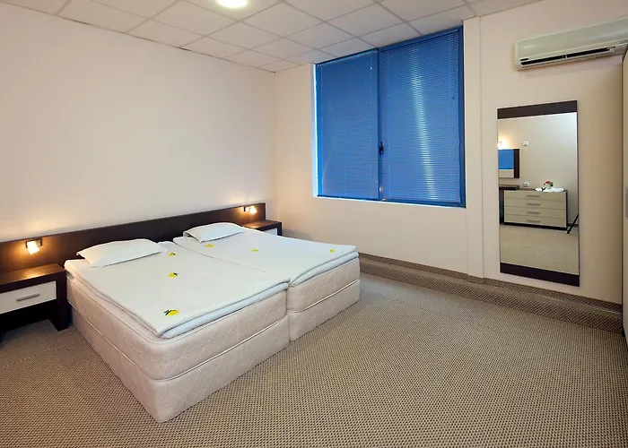 Paloma - In The Center Of The 3*