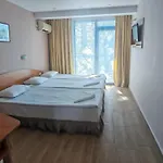 H-l Paloma - In The Center Of The 3* סאני ביץ'